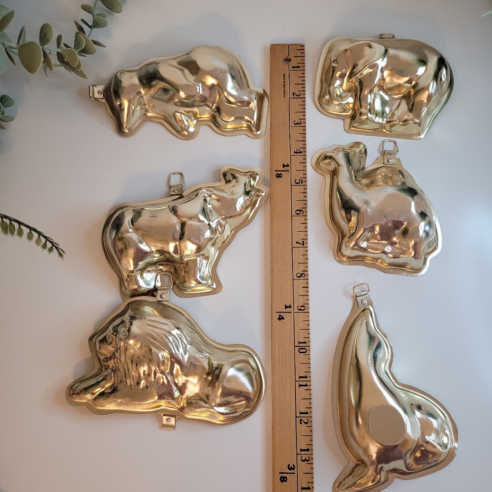 Vintage Gold Tin Metal Animal Shaped Wall Decor Jello Jelly Chocolate Soap Molds